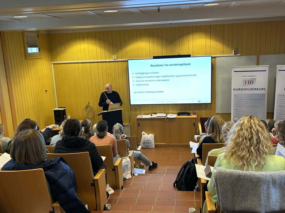 SAM-AKS/AFS bidrar med kursholderkurs i TID for prosjektet «Etablering av ambulerende APSD-team» i Trøndelag